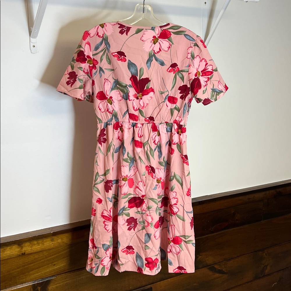 Amazon Short Sleeve Floral Pink Dress with Pockets- M‎ - Picture 2 of 7